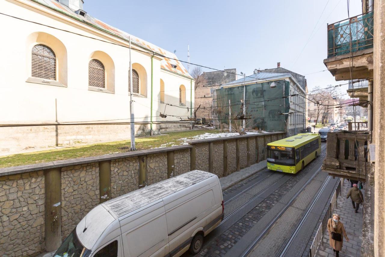 Квартира Студія Біля Оперного Театру По Вулиці Гонти 4-3А Lviv Eksteriør bilde