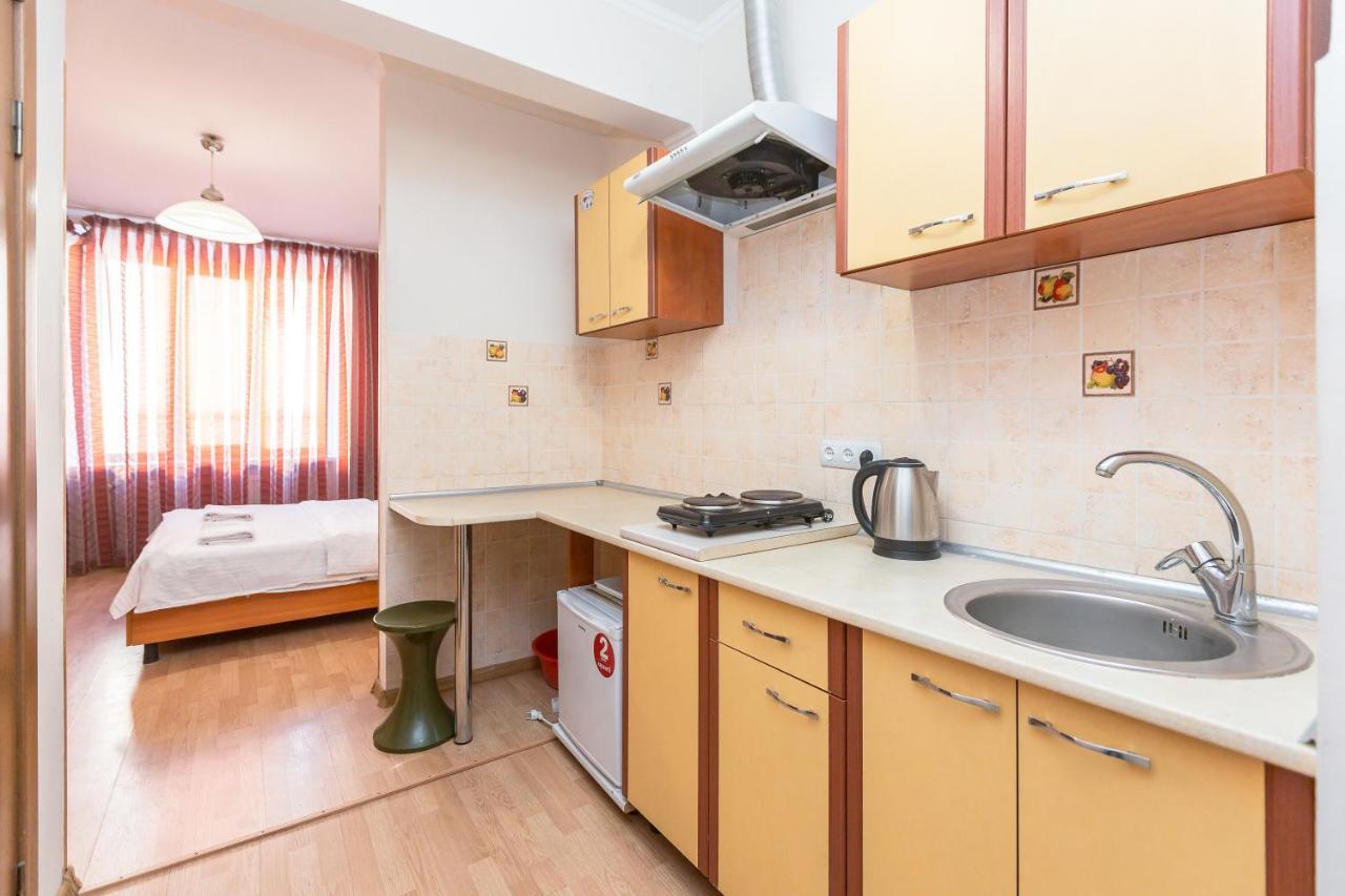Квартира Студія Біля Оперного Театру По Вулиці Гонти 4-3А Lviv Eksteriør bilde